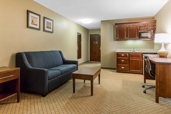Room 34 of 41