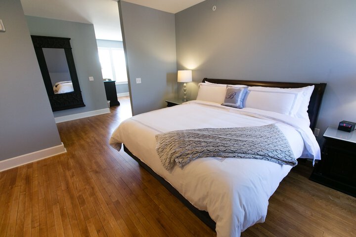 Room 10 of 20