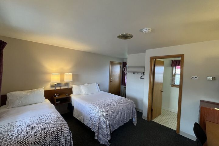 Room 29 of 38
