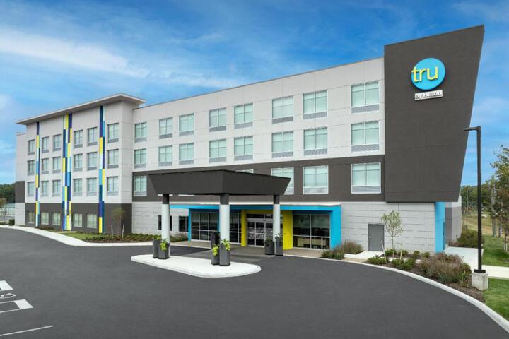 Tru by Hilton Ruston