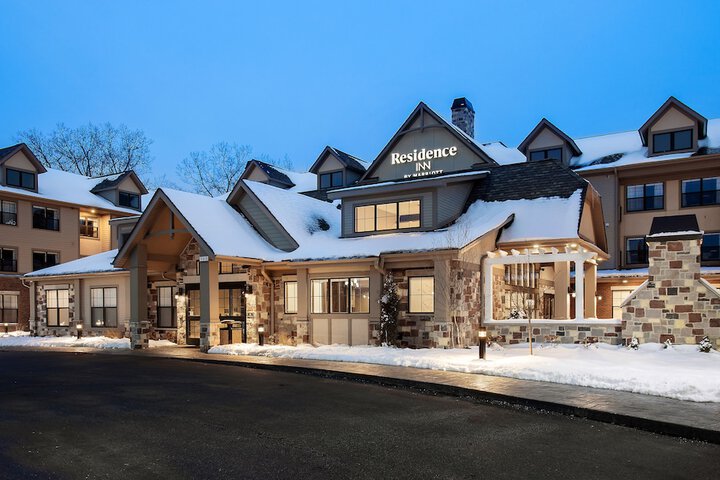 Residence Inn by Marriott Milwaukee Brookfield