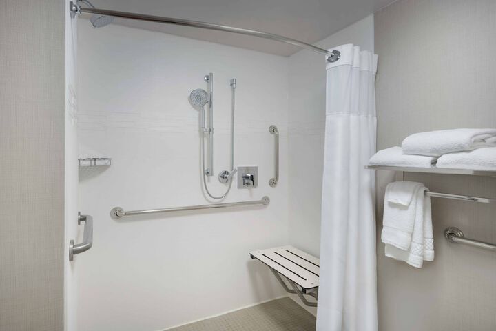 Room 20 of 39