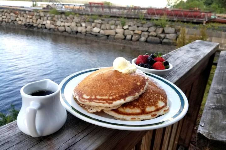 Breakfast/Coffee Service 36 of 51