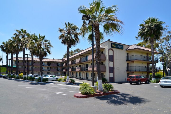 Hotel 4 of 52