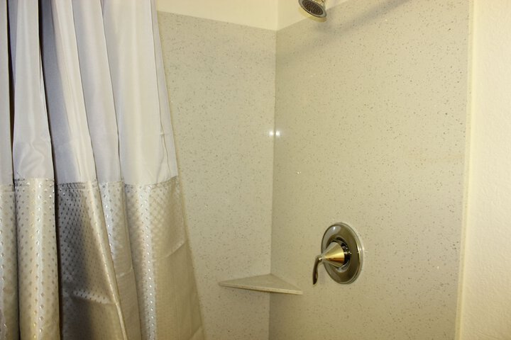 Room 15 of 35