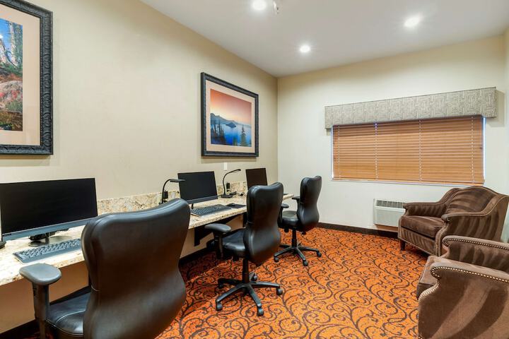 Business Center 57 of 57