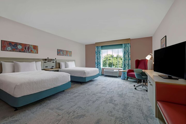 Room 33 of 51