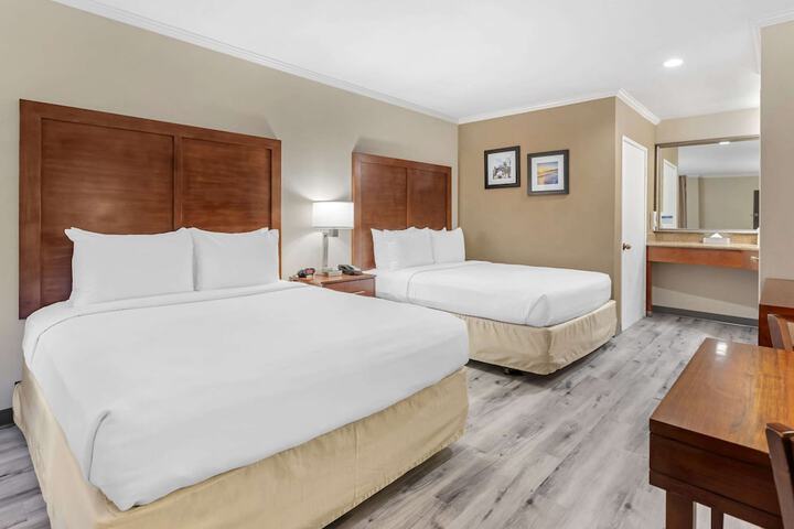 Room 119 of 136