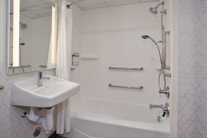 Holiday Inn Express Kitty Hawk Outer Banks by IHG