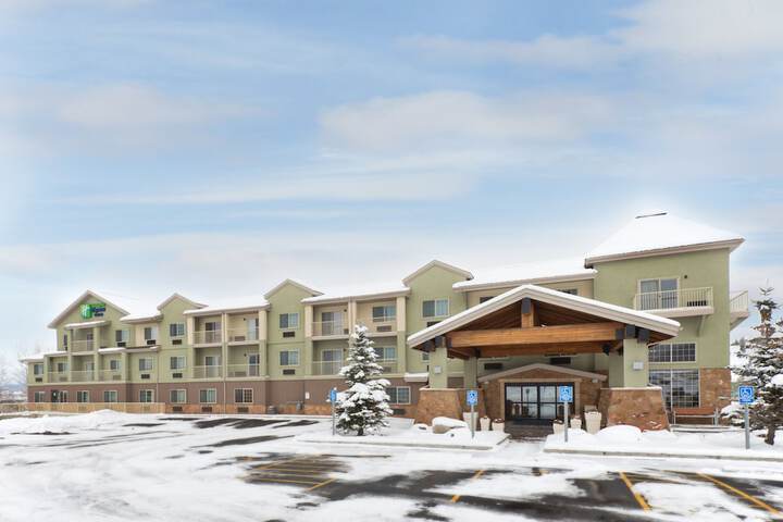 Hotel 2 of 62