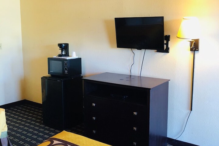 Room 19 of 27