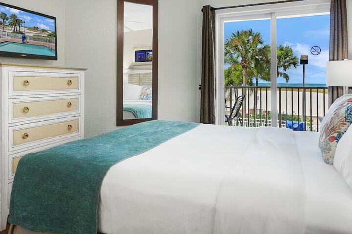 Surf Beach Treasure Island Resort