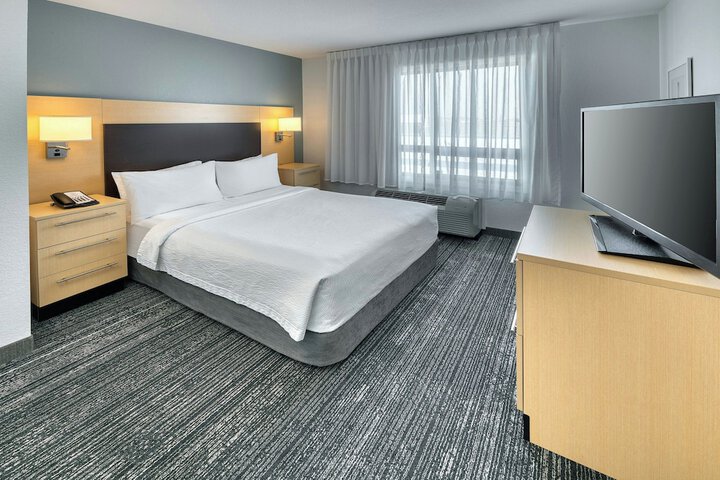 Room 32 of 54