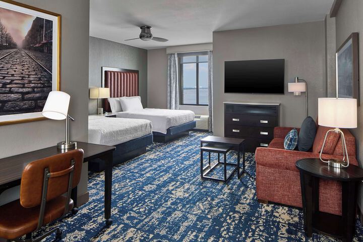 Room 42 of 59