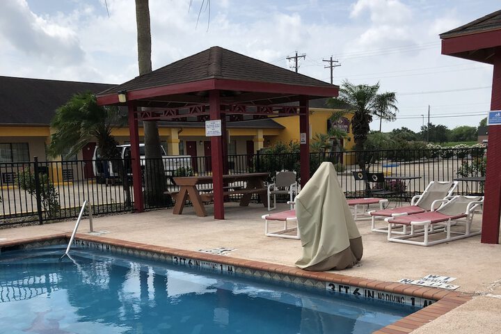 Pool 12 of 94
