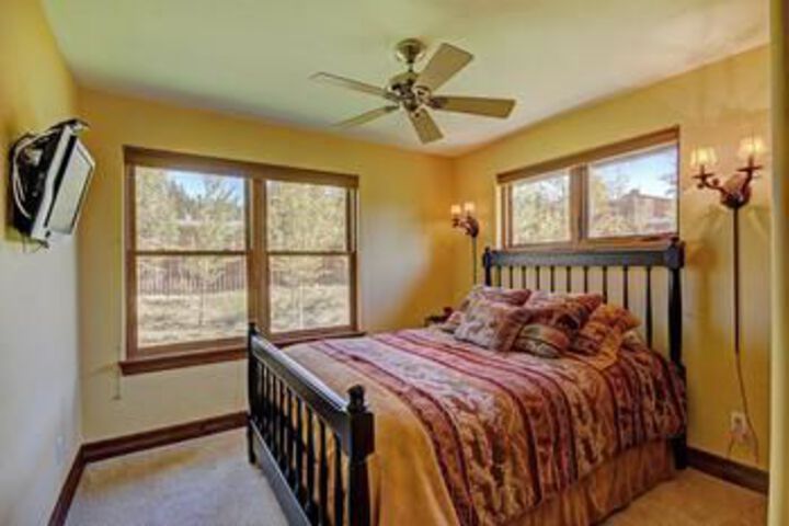 Highland Greens Linden 3 Bedroom Townhouse by RedAwning