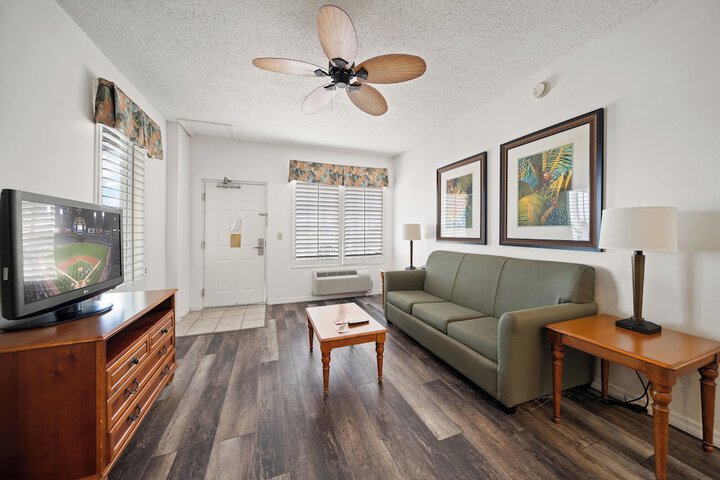 Holiday Inn & Suites Clearwater Beach S-Harbourside by IHG