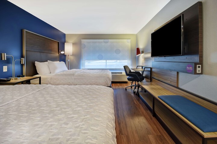 Room 28 of 44