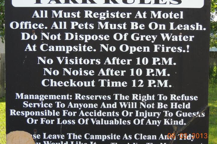 100 Mile Motel & RV Park
