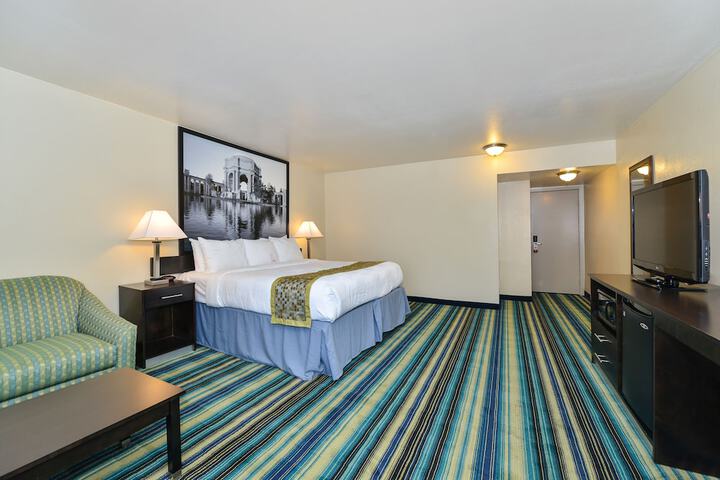 Room 20 of 35