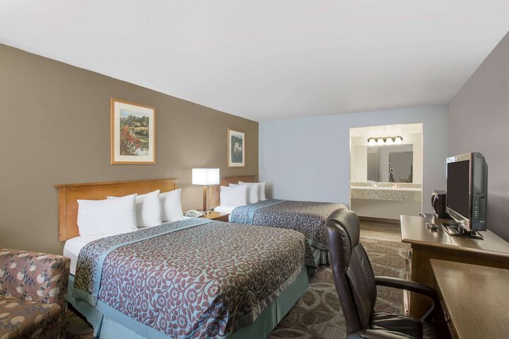 Room 16 of 22