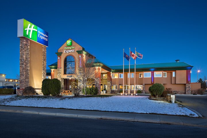 Hotel 2 of 52