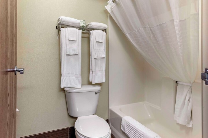 Room 21 of 26