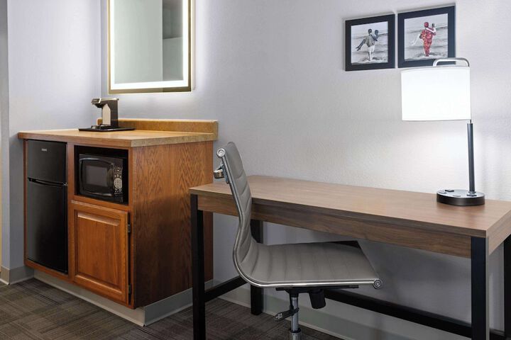 AmericInn by Wyndham Iron Mountain