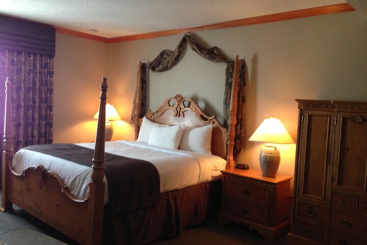 Petawawa River Inn and Suites