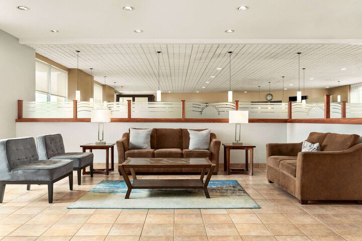 Hotel Interior 10 of 34