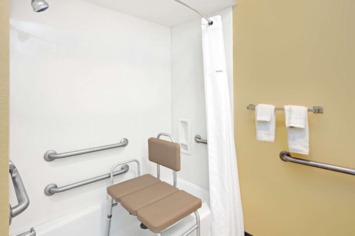 Room 13 of 15