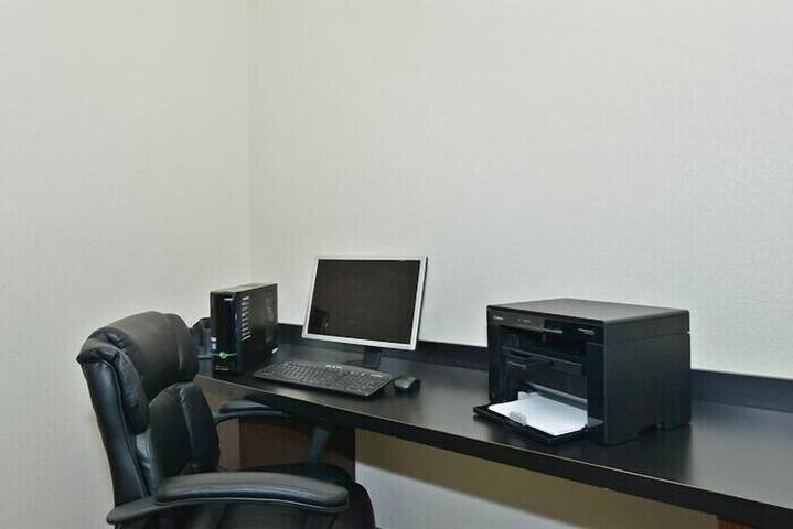 Business Center 54 of 54
