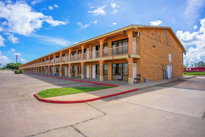Hotel 13 of 81