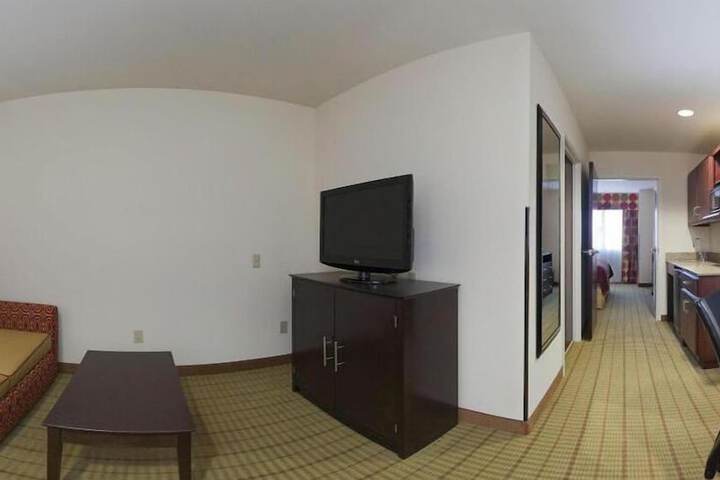 Holiday Inn Express Hotel & Suites FLORENCE NORTHEAST by IHG
