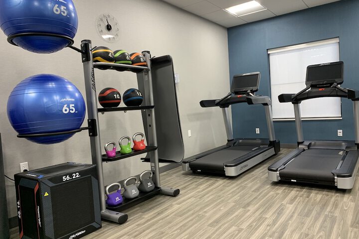 Hampton Inn & Suites Marina