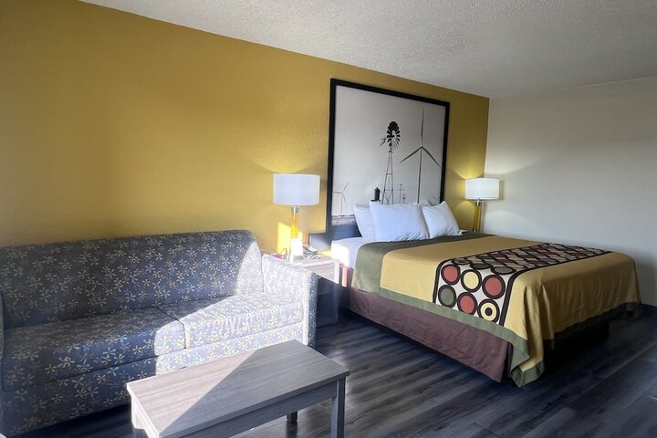 Room 18 of 40