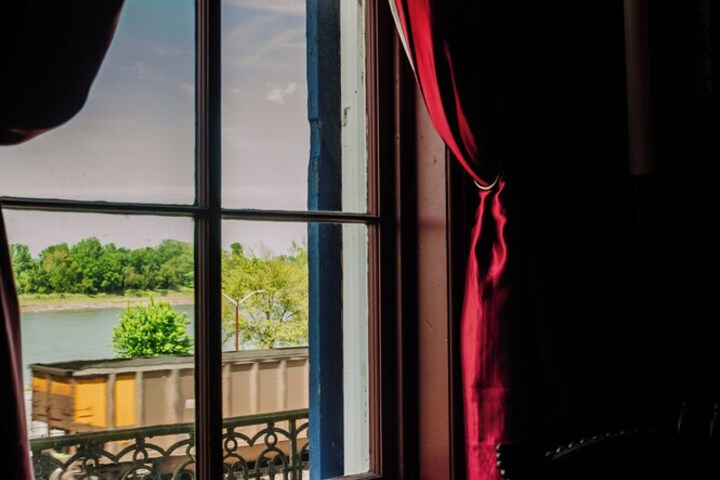 White House Hotel