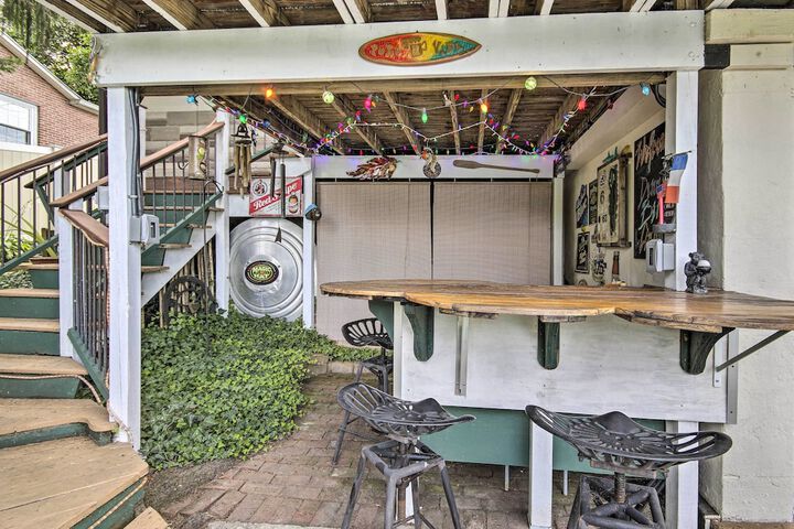 Harpers Ferry Apartment w / Private Pool & Hot Tub!