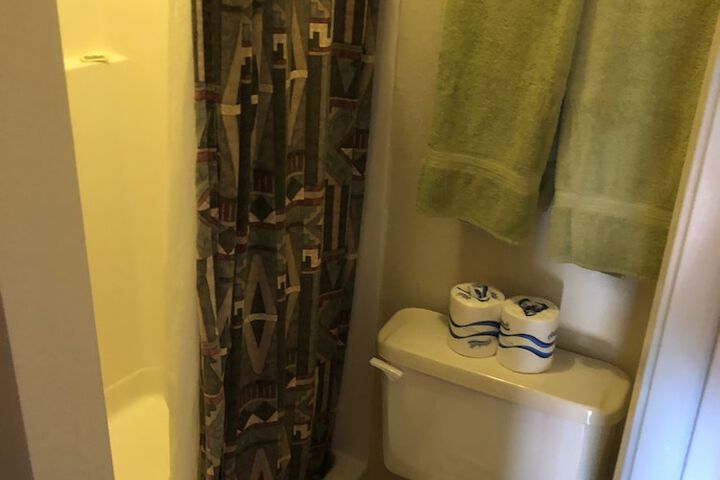 Room 15 of 38