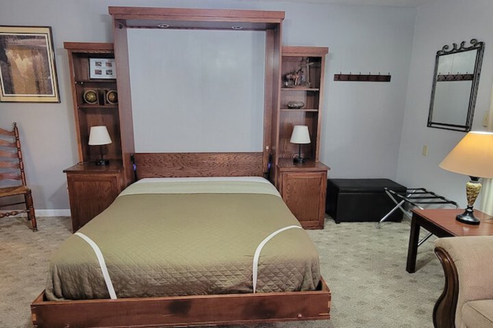 Room 42 of 71
