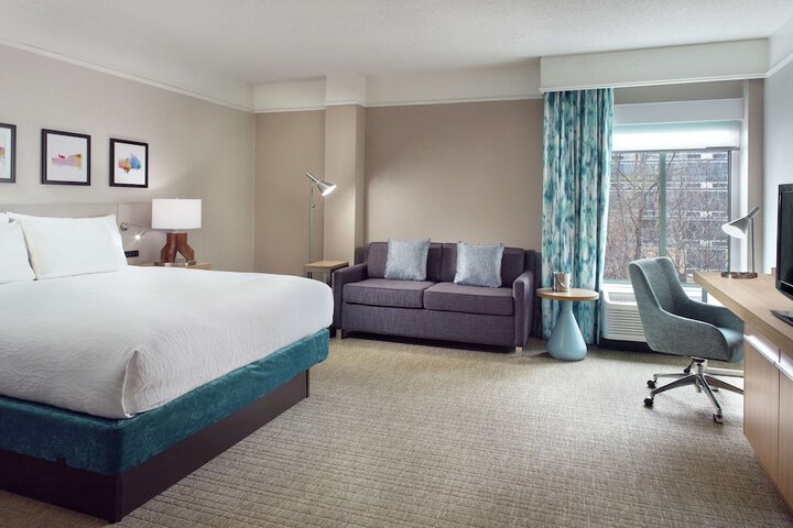 Room 6 of 26