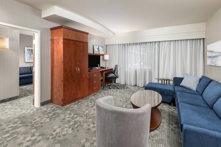 Room 12 of 42