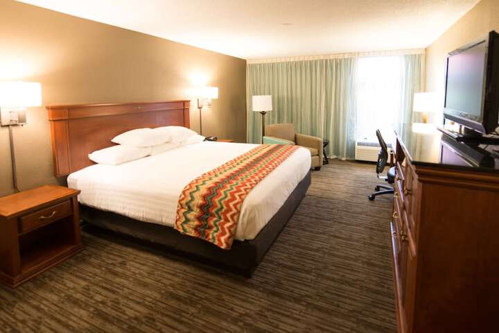 Room 22 of 28