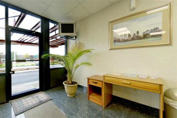 Americas Best Value Inn Wethersfield / Hartford
