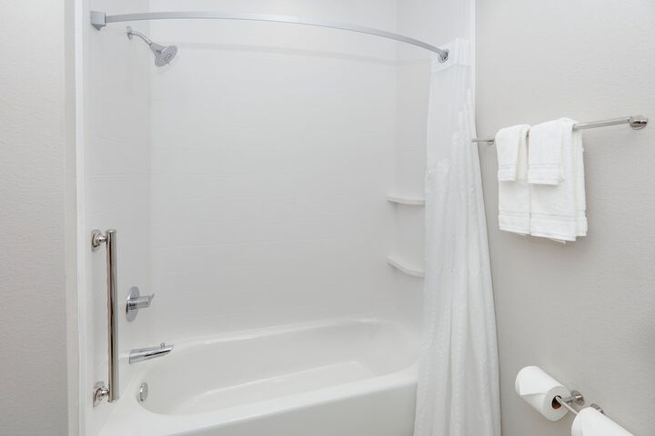 Holiday Inn Express & Suites Plano - The Colony by IHG