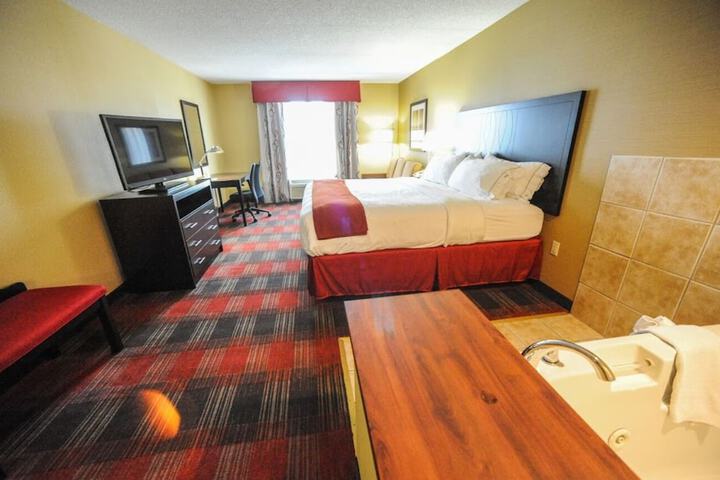 Room 26 of 49
