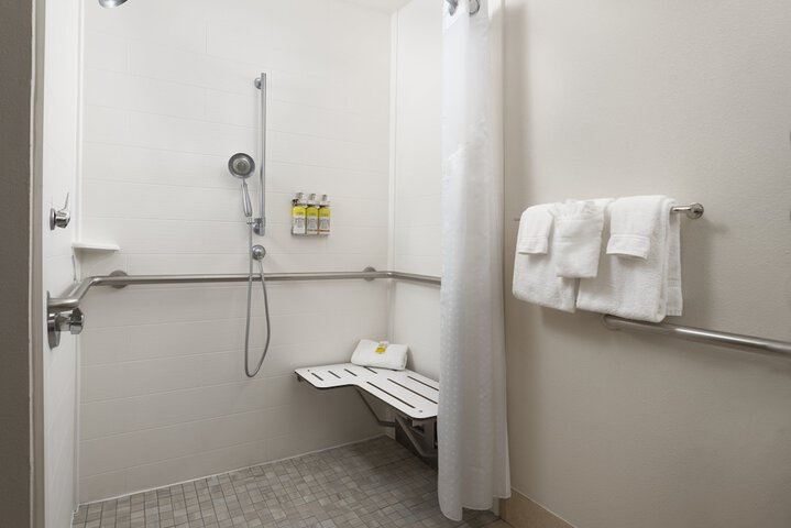 Room 15 of 30