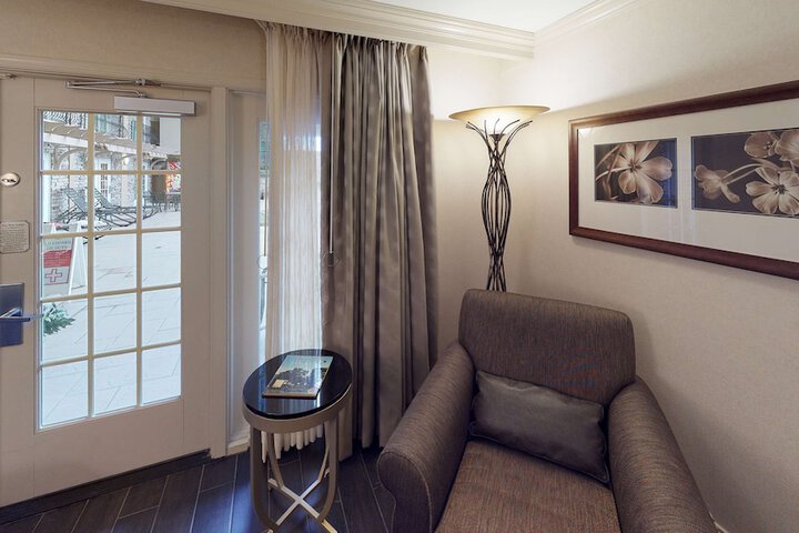 Room 15 of 80