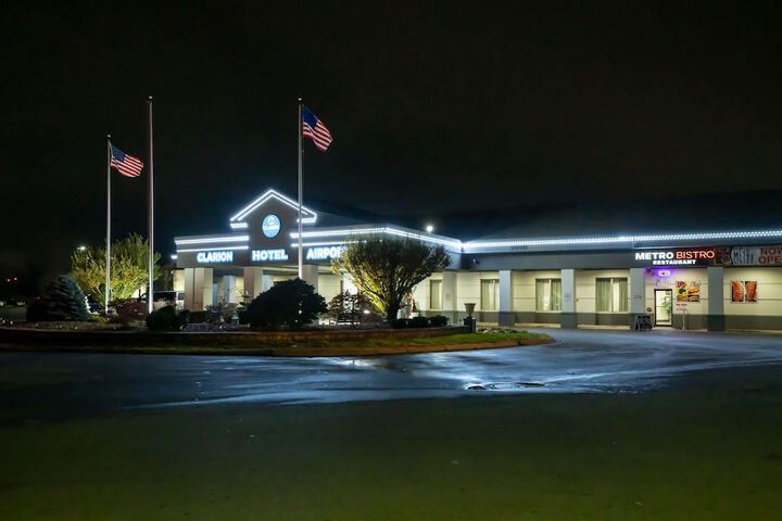 Hotel 4 of 61