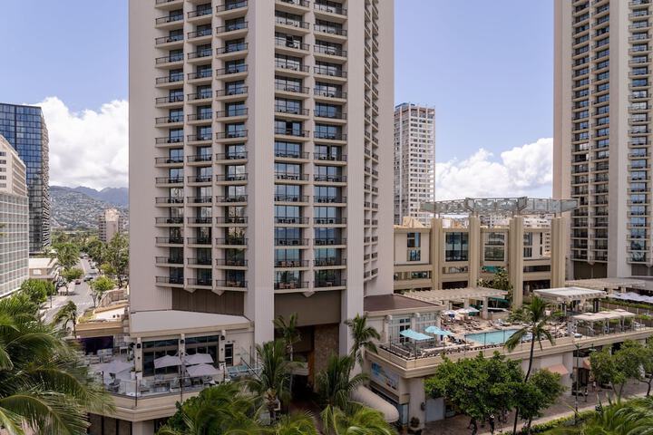Moana Surfrider a Westin Resort & Spa, Waikiki Beach